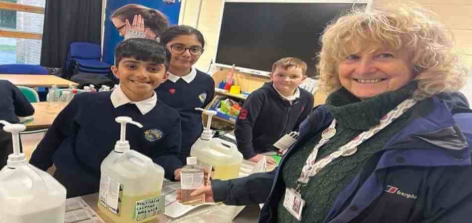 Councillor Tricia Ayrton with pupils.